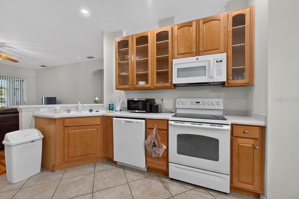 3614 PLYMOUTH DRIVE photo 18