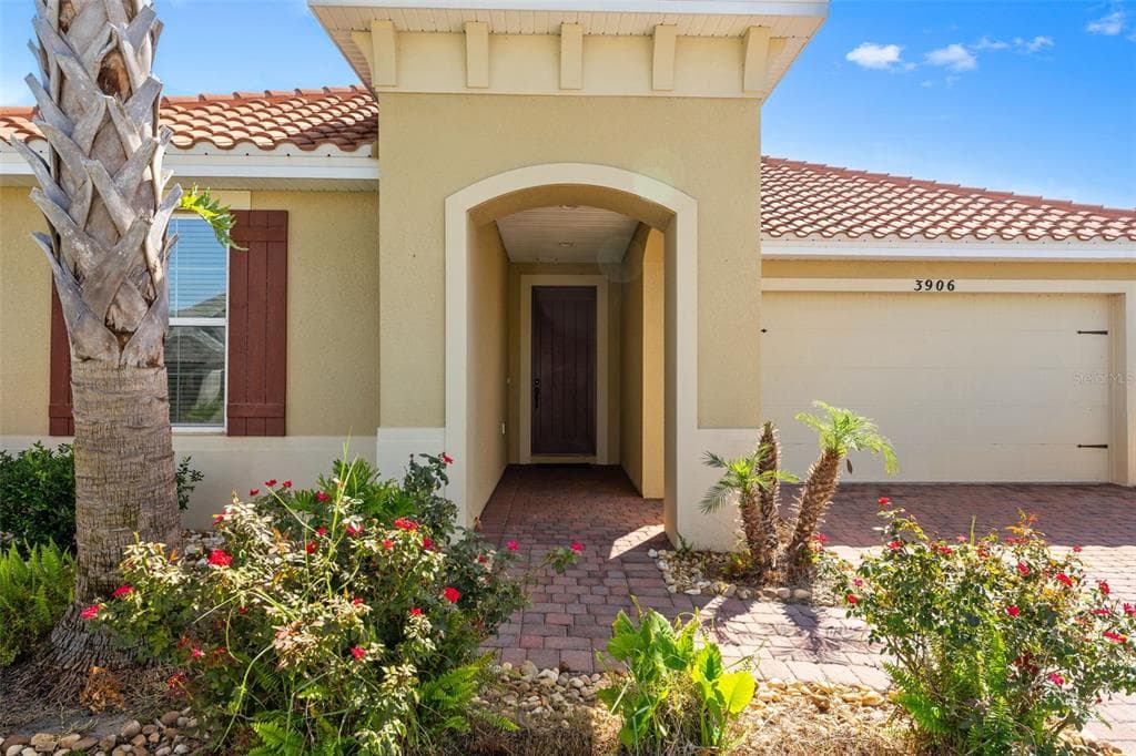 3906 CARRICK BEND DRIVE photo 3