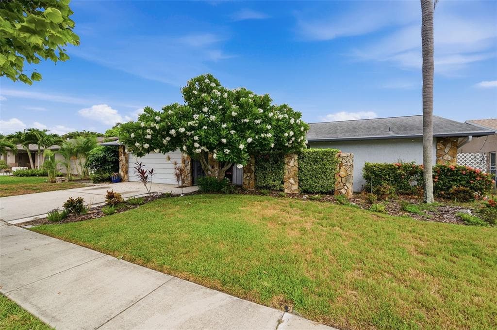 10744 97TH STREET photo 2