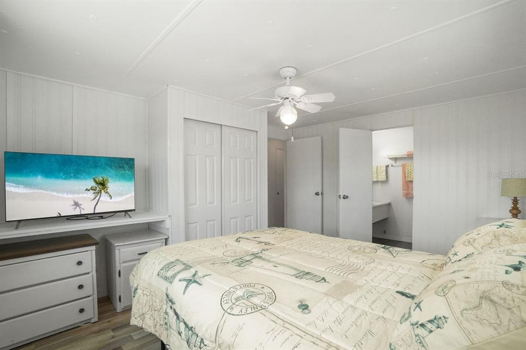 654 BLACKBURN BOULEVARD photo 22