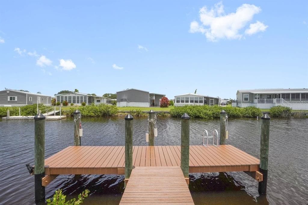 654 BLACKBURN BOULEVARD 3