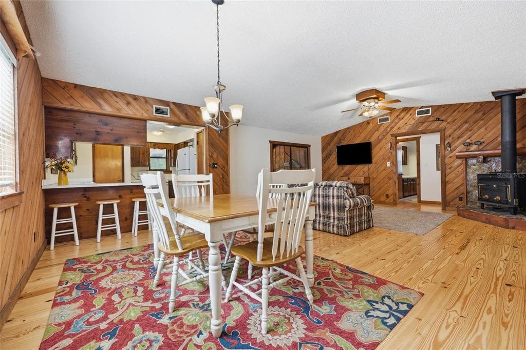470 SW SANTA FE DRIVE photo 22