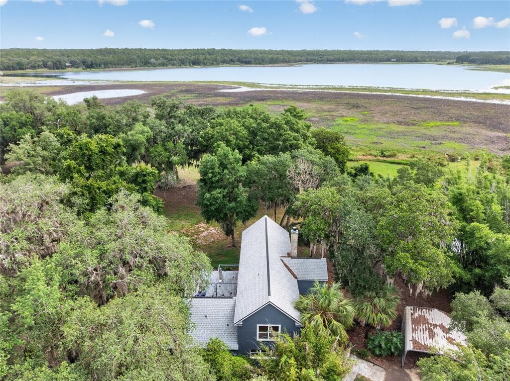 104 LONG POND WAY photo 3