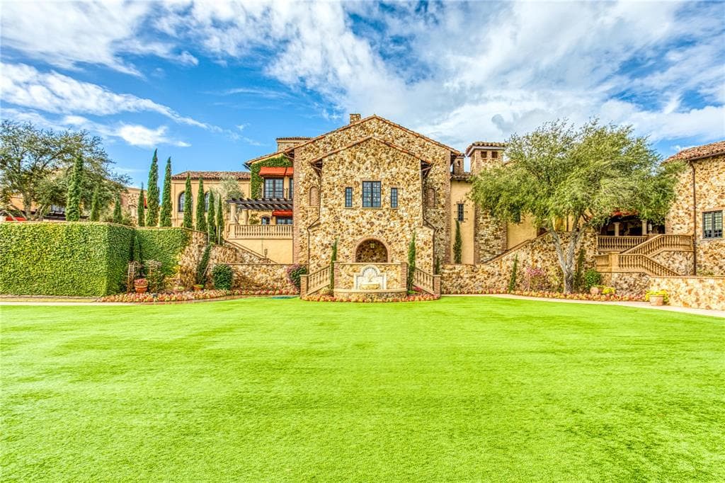 15215 PENDIO DRIVE 3