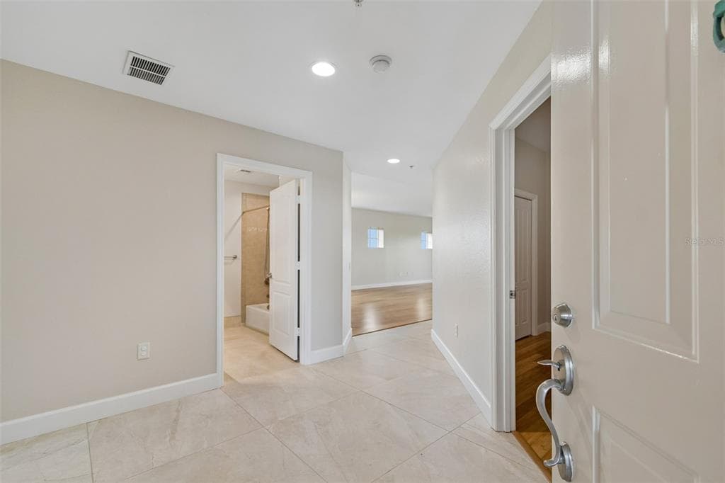 12033 GANDY BOULEVARD N 151 photo 5
