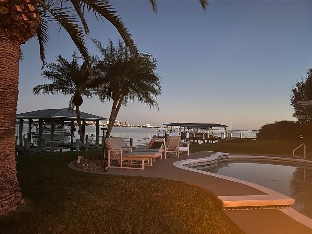 130 REEF ROAD photo 16