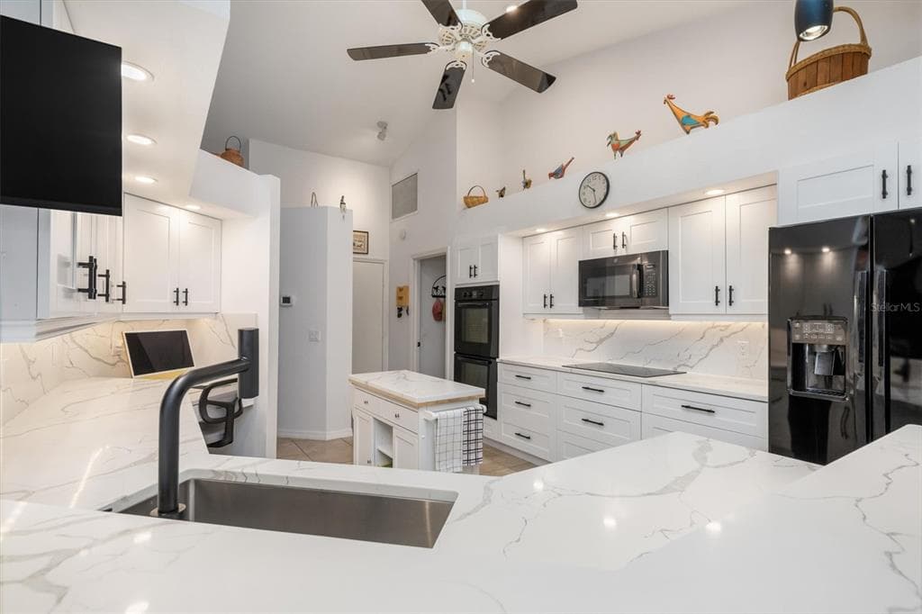 2829 LA MANCHA COURT photo 4