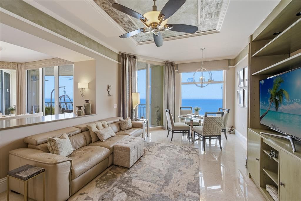 940 CAPE MARCO DRIVE 1905 photo 14