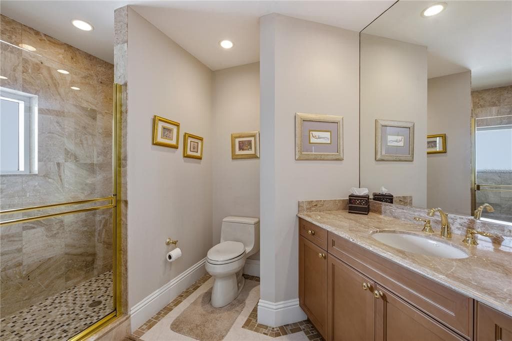 940 CAPE MARCO DRIVE 1905 photo 25