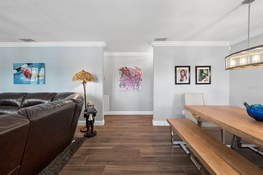8213 RIVERVIEW ROAD photo 10
