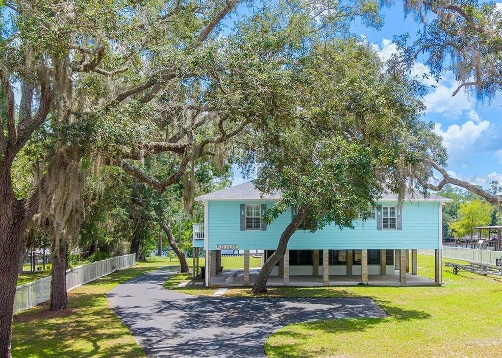 8213 RIVERVIEW ROAD photo 8