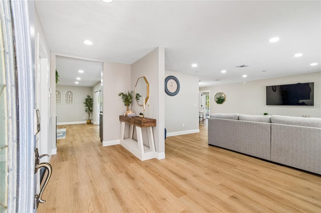 6331 COCOA LANE photo 7