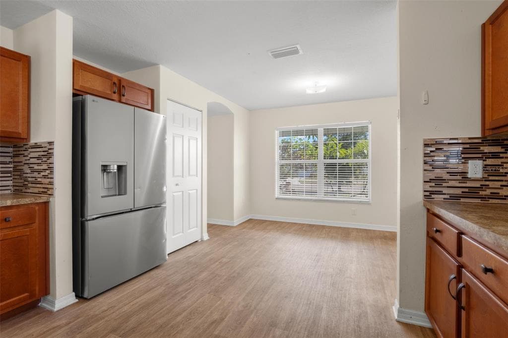 1550 BLOSSOM BAYOU CIRCLE photo 6
