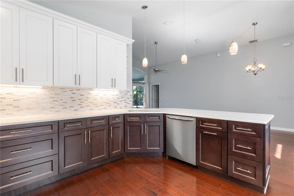 15 TANGLEWOOD COURT photo 12