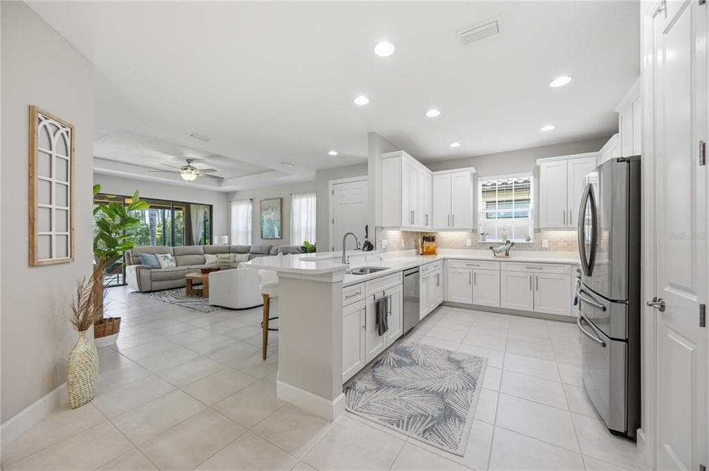 5749 SEMOLINO STREET photo 15