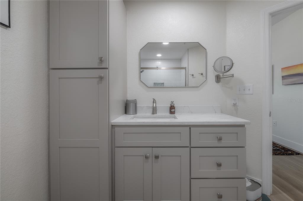 700 S HARBOUR ISLAND BOULEVARD 713 photo 23