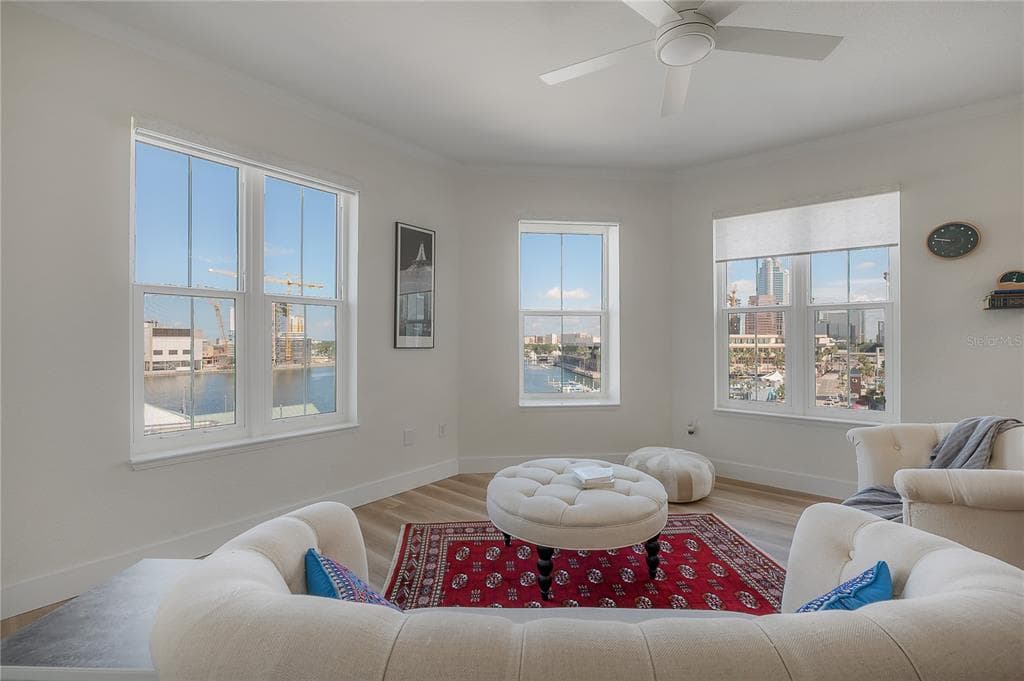 700 S HARBOUR ISLAND BOULEVARD 713 photo 2
