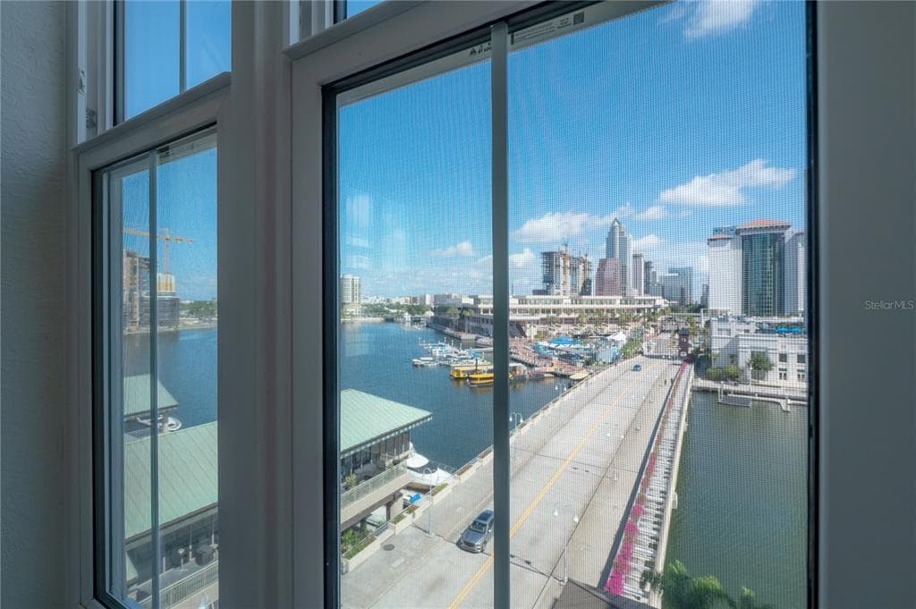 700 S HARBOUR ISLAND BOULEVARD 713 photo 3