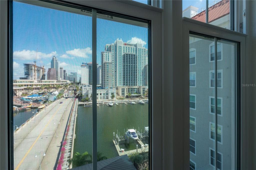 700 S HARBOUR ISLAND BOULEVARD 713 photo 4