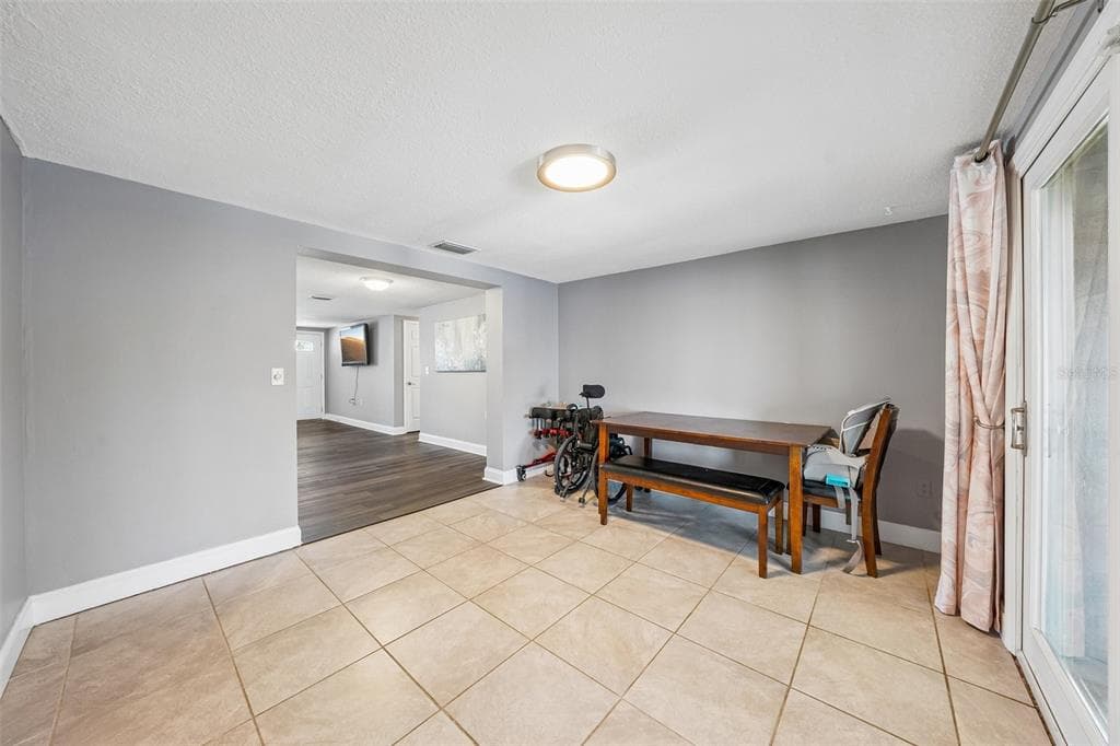 1133 GRAND BOULEVARD photo 10