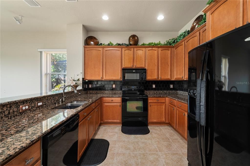 24311 RIVERFRONT DRIVE photo 23