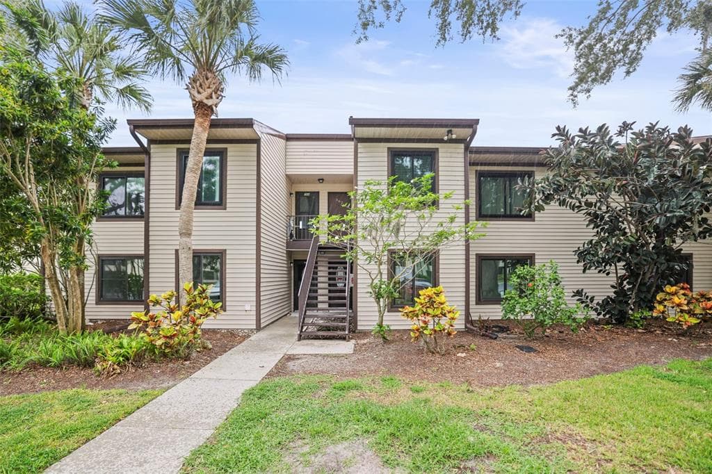 358 MOORINGS COVE DRIVE 4B photo 1