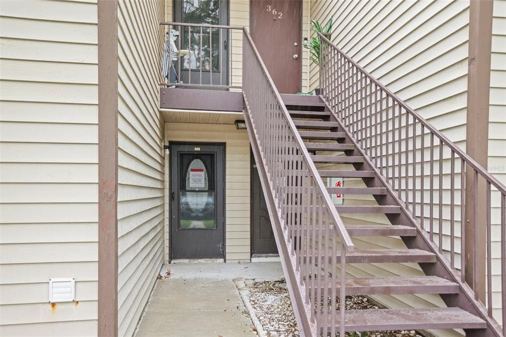 358 MOORINGS COVE DRIVE 4B photo 5