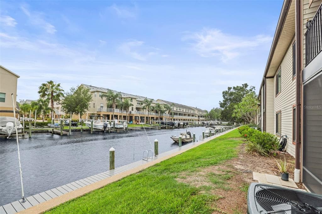 358 MOORINGS COVE DRIVE 4B photo 9