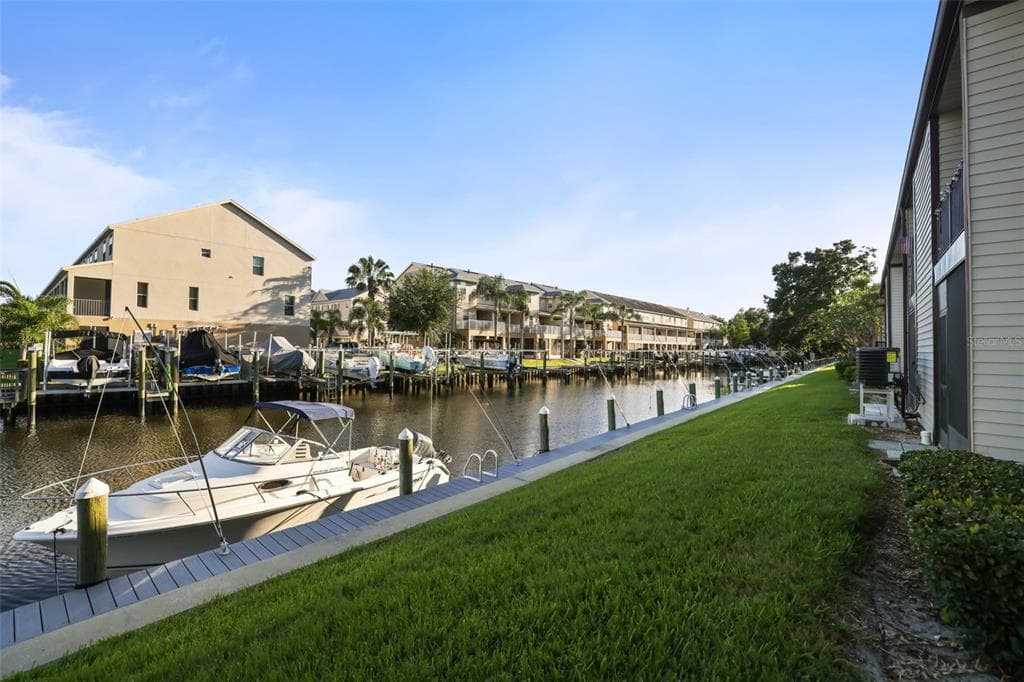 358 MOORINGS COVE DRIVE 4B photo 25