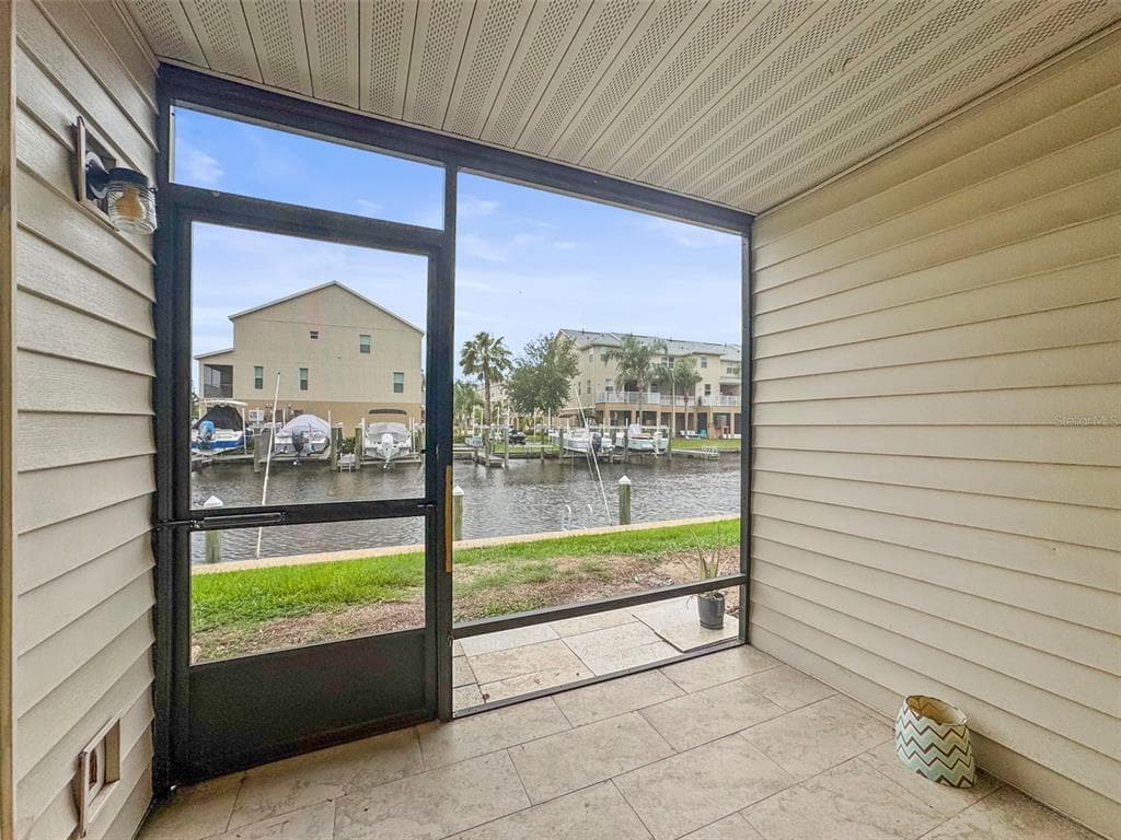358 MOORINGS COVE DRIVE 4B photo 21
