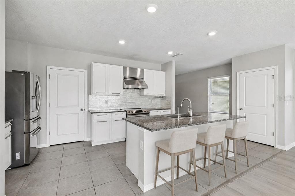 16734 TRITE BEND STREET photo 10