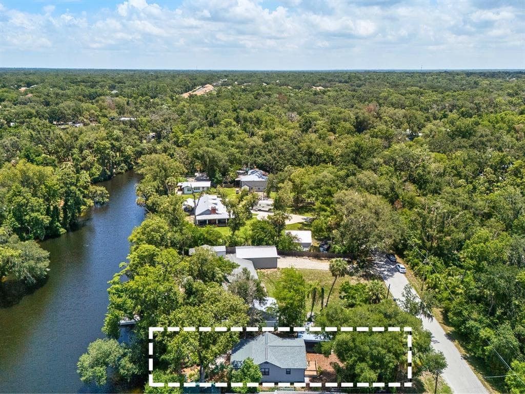 7224 ALAFIA RIDGE LOOP photo 24