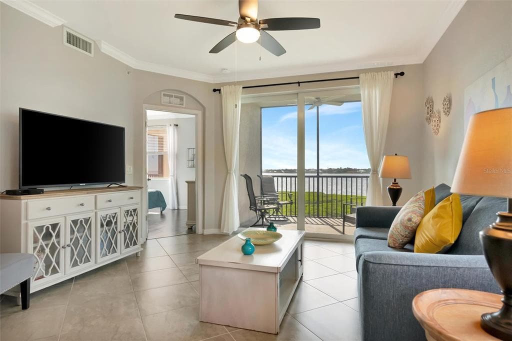 1020 TIDEWATER SHORES LOOP 208 photo 16