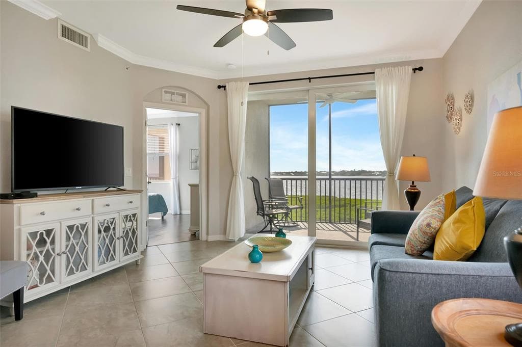 1020 TIDEWATER SHORES LOOP 208 photo 18