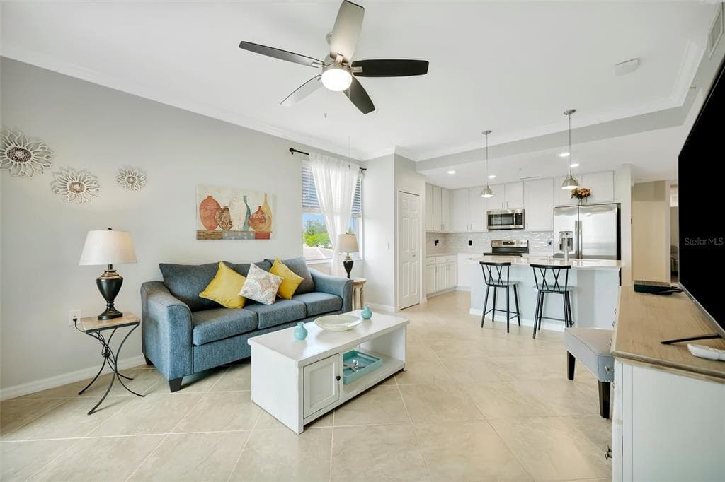 1020 TIDEWATER SHORES LOOP 208 photo 19