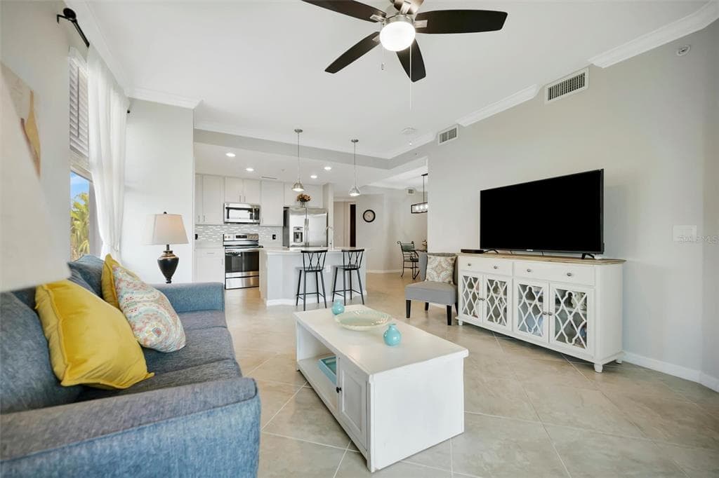 1020 TIDEWATER SHORES LOOP 208 photo 21