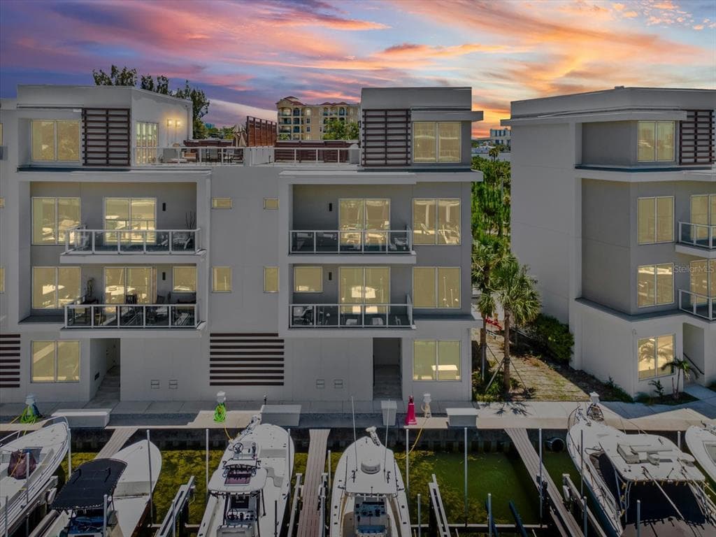 868 N OSCEOLA AVENUE 1