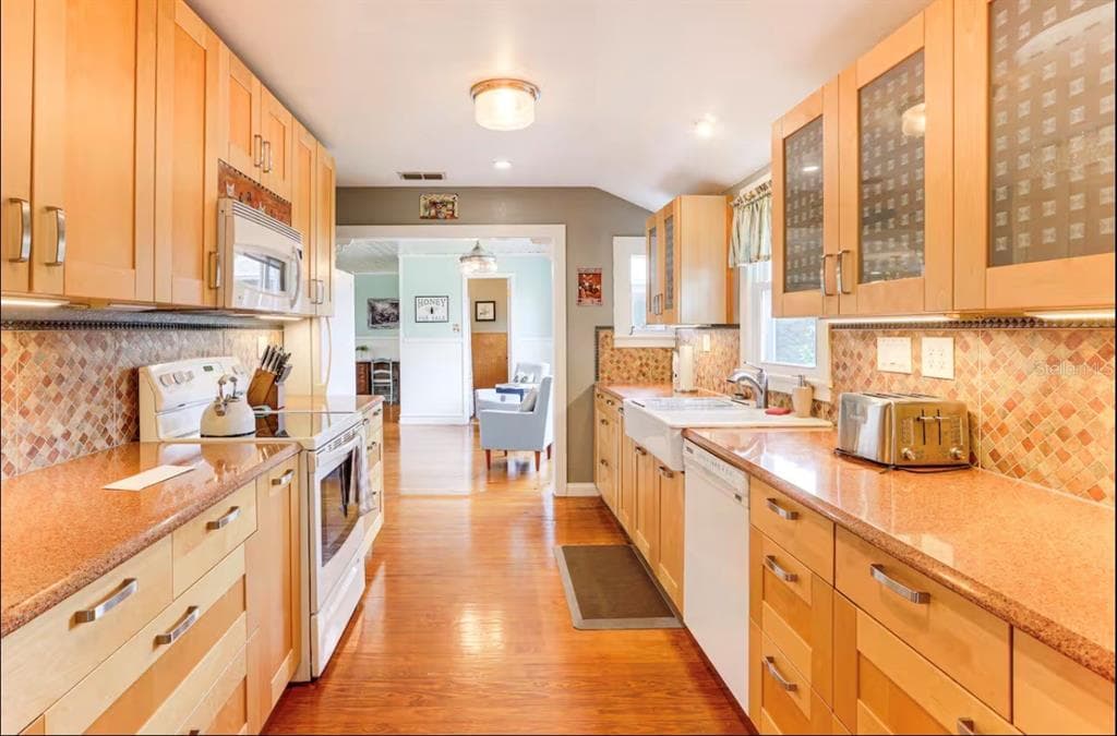 20906 RIVER DRIVE photo 9