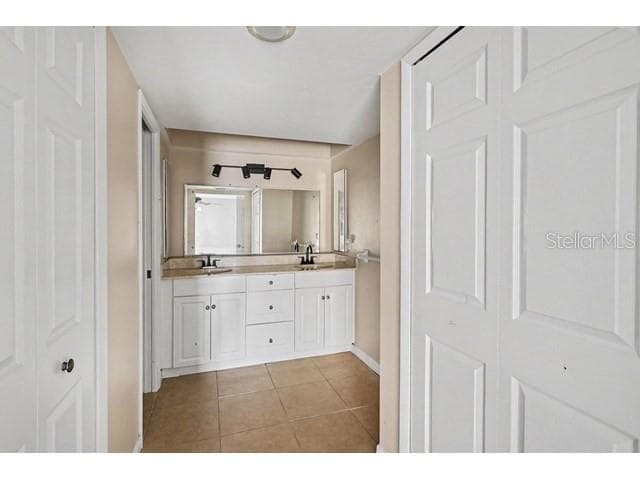 1219 NE 14TH PLACE photo 16
