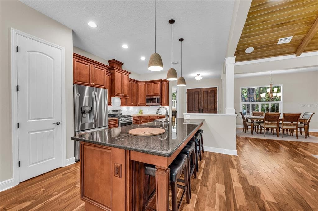 5911 RIVER FOREST CIRCLE photo 19