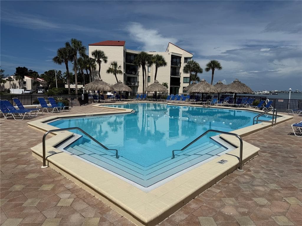 5633 PUERTA DEL SOL BOULEVARD S 307 photo 12