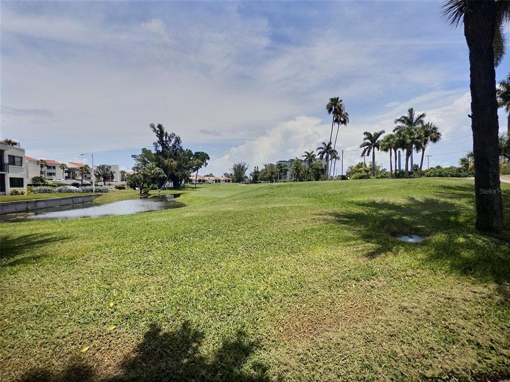 5633 PUERTA DEL SOL BOULEVARD S 307 photo 9
