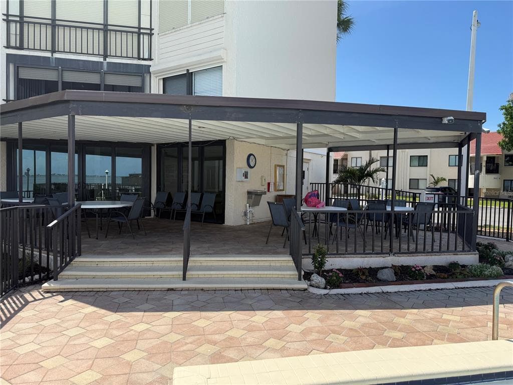 5633 PUERTA DEL SOL BOULEVARD S 307 photo 11