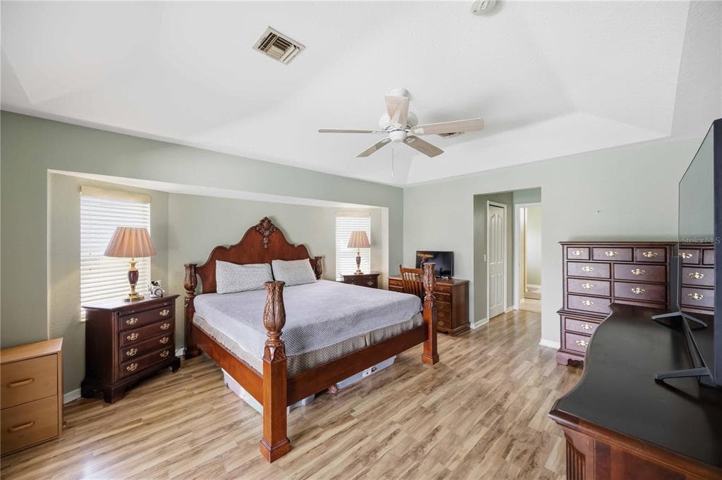 15608 MELPORT CIRCLE photo 22