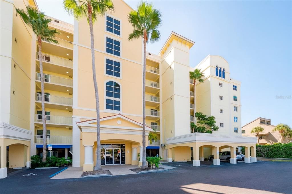 16750 GULF BOULEVARD 311 photo 2