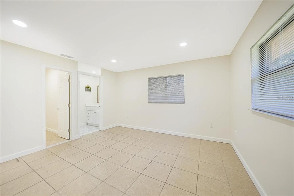 351 & 359 KINDRED BOULEVARD photo 21