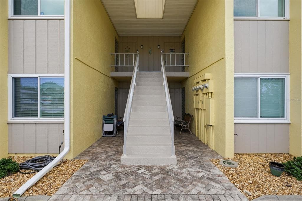 101 LOUELLA LANE #2 2