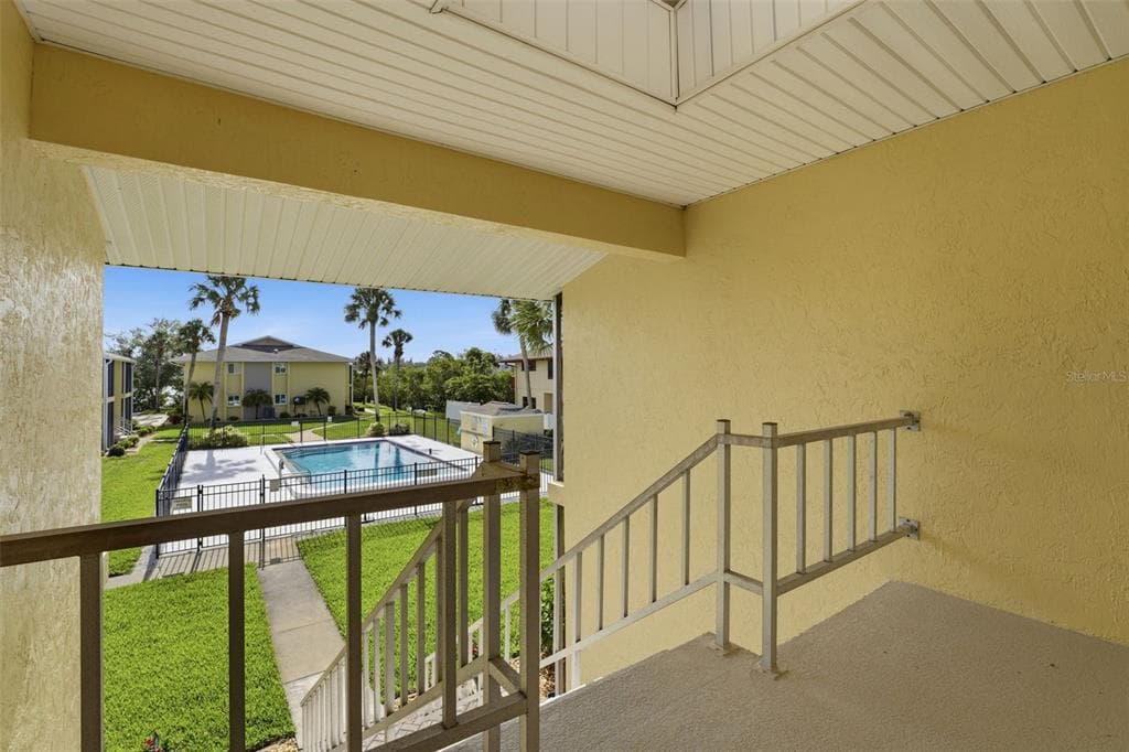 101 LOUELLA LANE #2 4