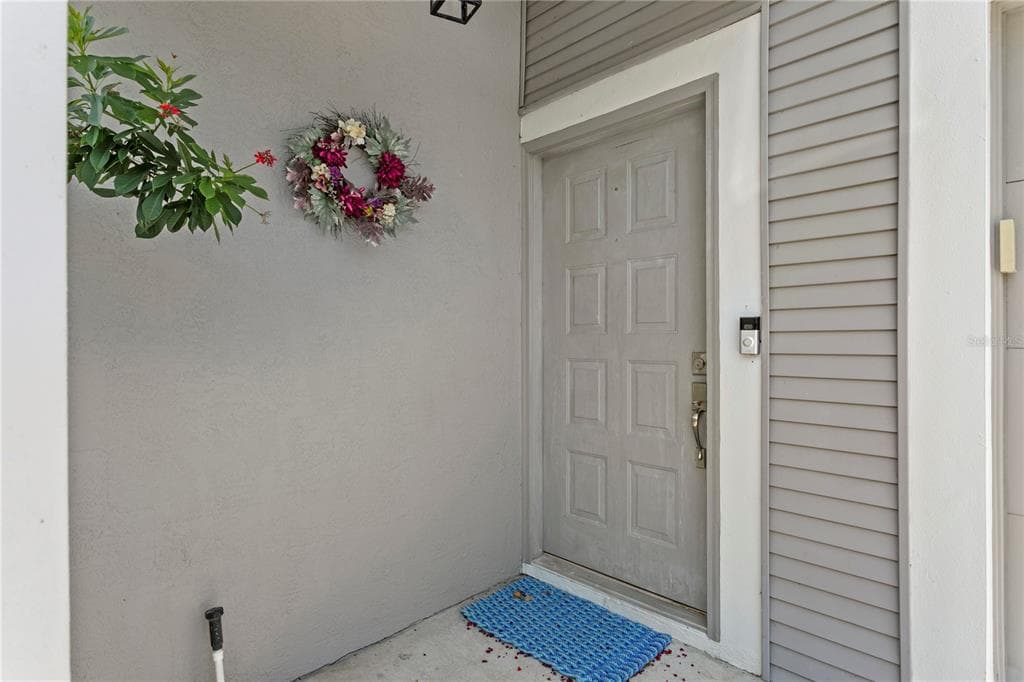 9564 TARA CAY COURT photo 2