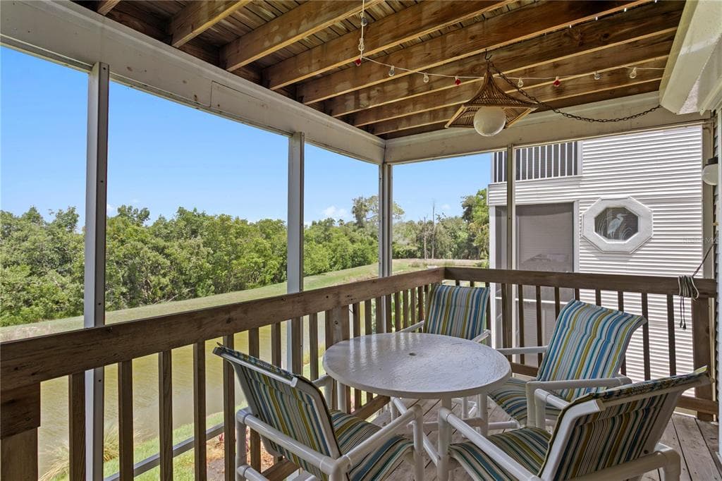 9564 TARA CAY COURT photo 16
